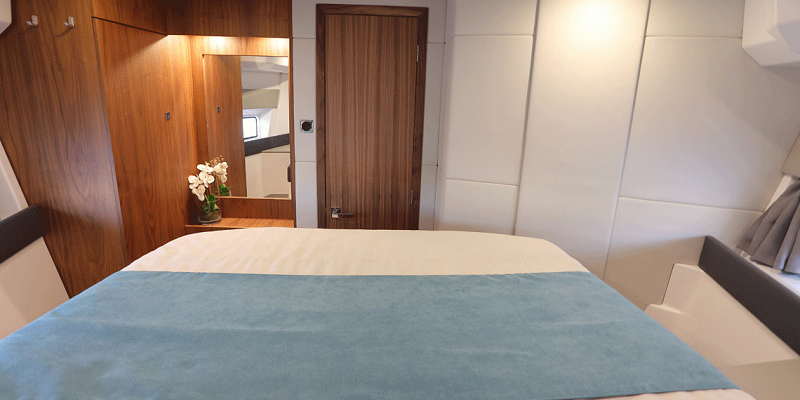 Inside the cabin of Princess Yacht Karnick