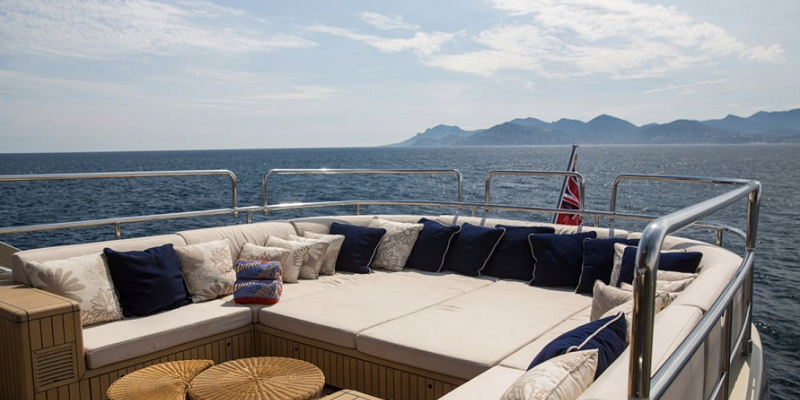 ISA120_Yacht_Charter_Ibiza_Mallorca_relax